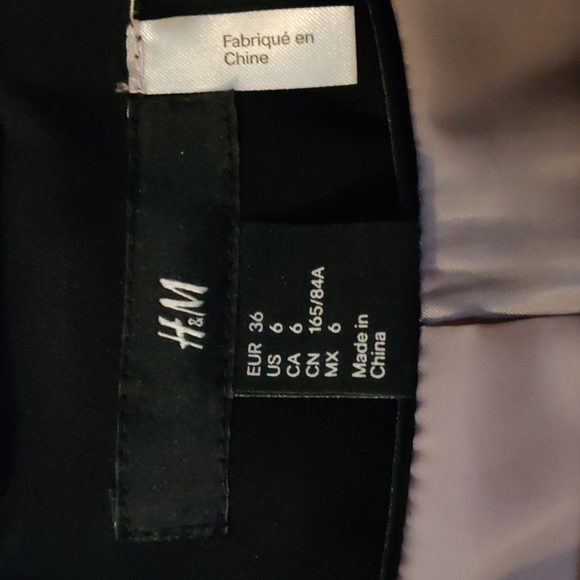 H&M Black Blazer size 6 - Picture 3 of 3